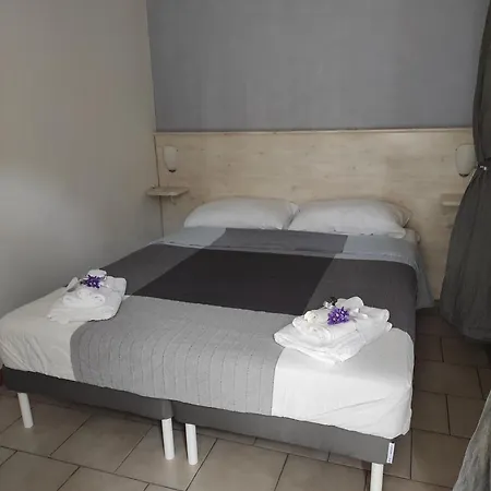 Villaggio La Collinetta Hotel *