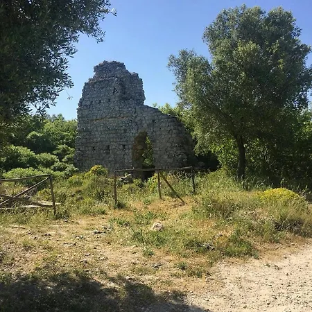 Villaggio La Collinetta * נוטו
